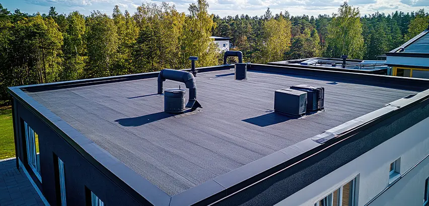 Professional Flat Roof Replacement Services in Naperville, IL