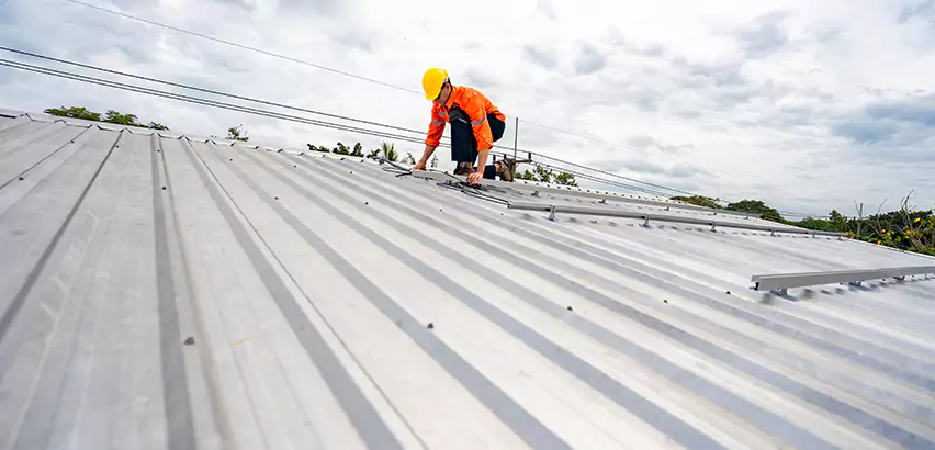 Metal Roof Repairs in Naperville