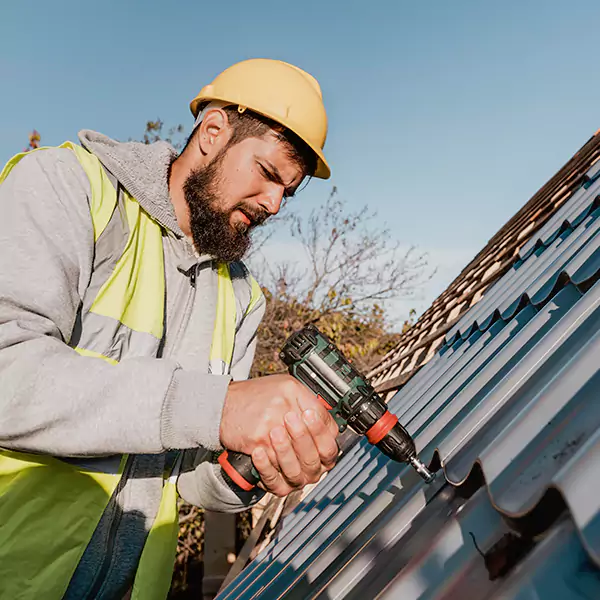 Why Naperville, IL Property Owners Choose Naperville Roofing Pro for Roof Restoration?